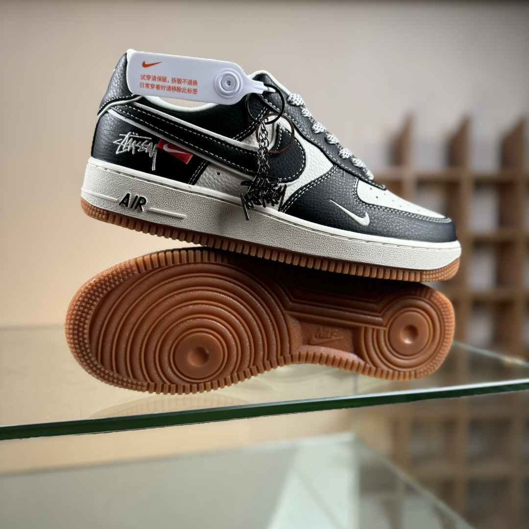 260 Nike Air Force 1 Low 07 x Stussy 黑白小勾满天星 DD1982-323