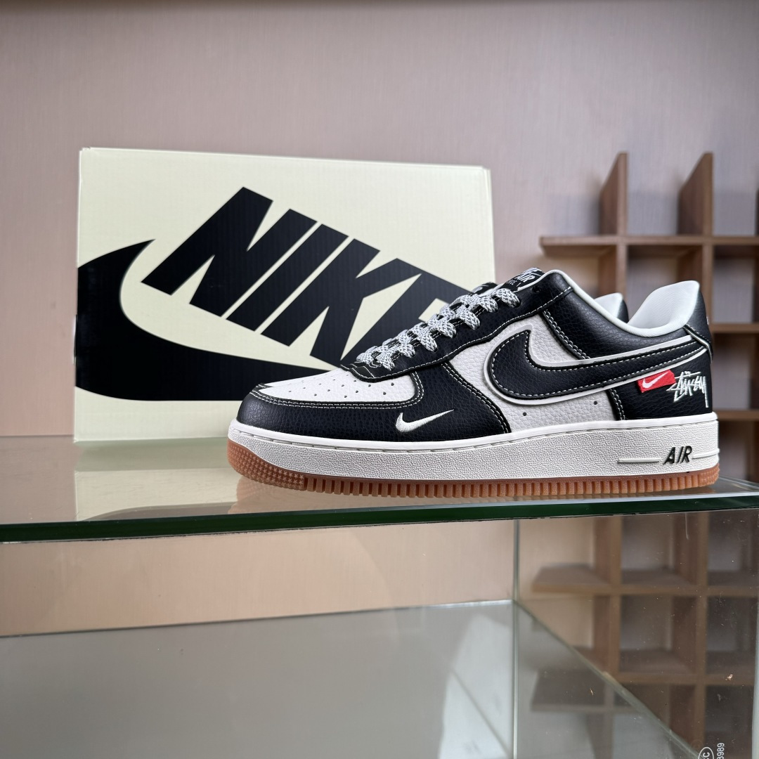 260 Nike Air Force 1 Low 07 x Stussy 黑白小勾满天星 DD1982-323