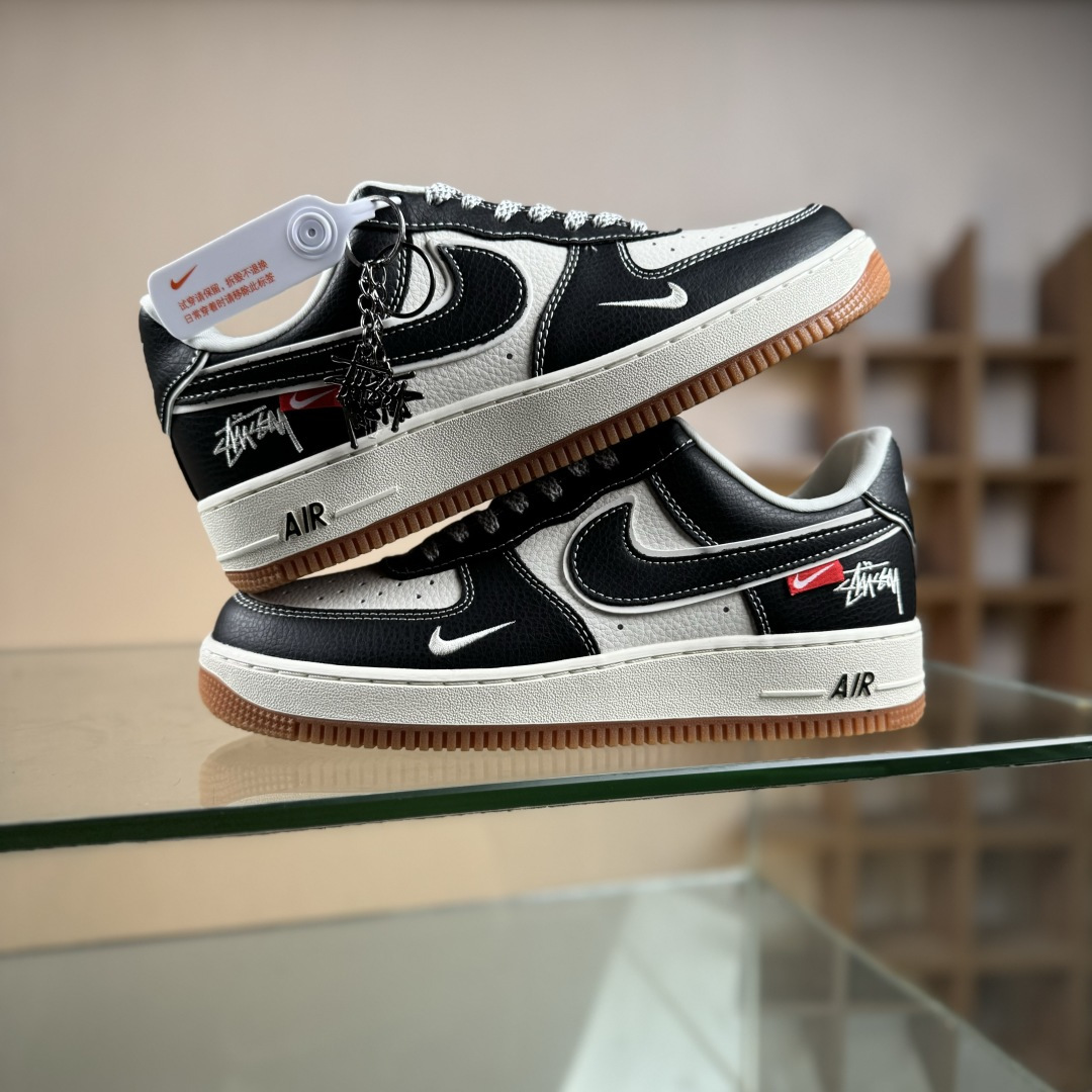 260 Nike Air Force 1 Low 07 x Stussy 黑白小勾满天星 DD1982-323