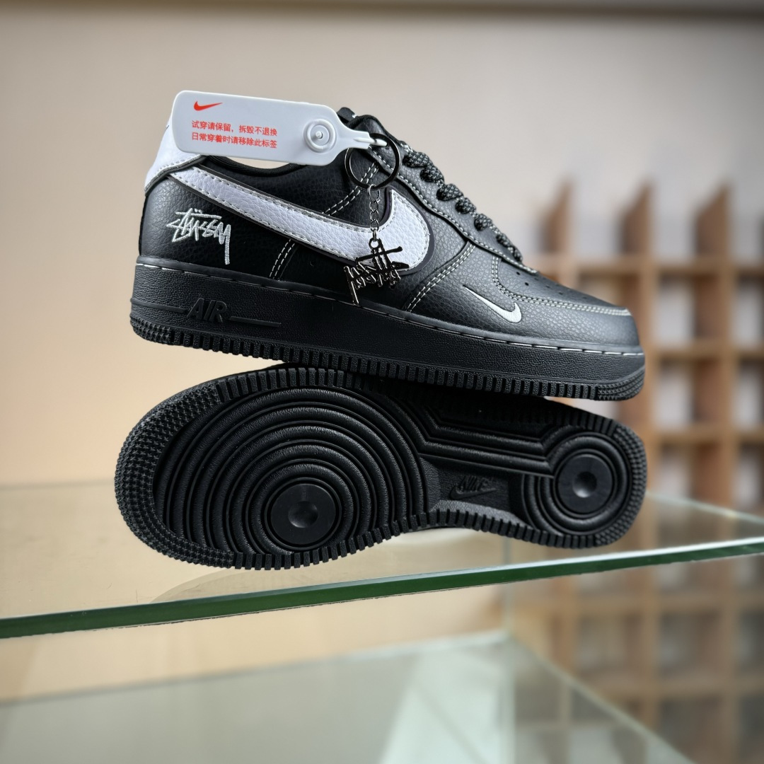 260 Nike Air Force 1 Low 07 x Stussy 黑白小勾满天星 DD1982-317