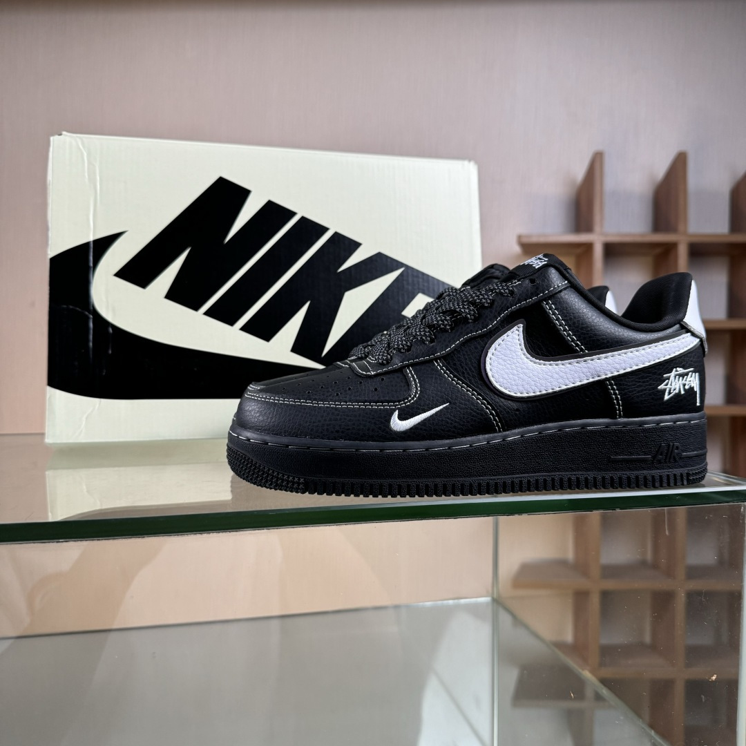 260 Nike Air Force 1 Low 07 x Stussy 黑白小勾满天星 DD1982-317