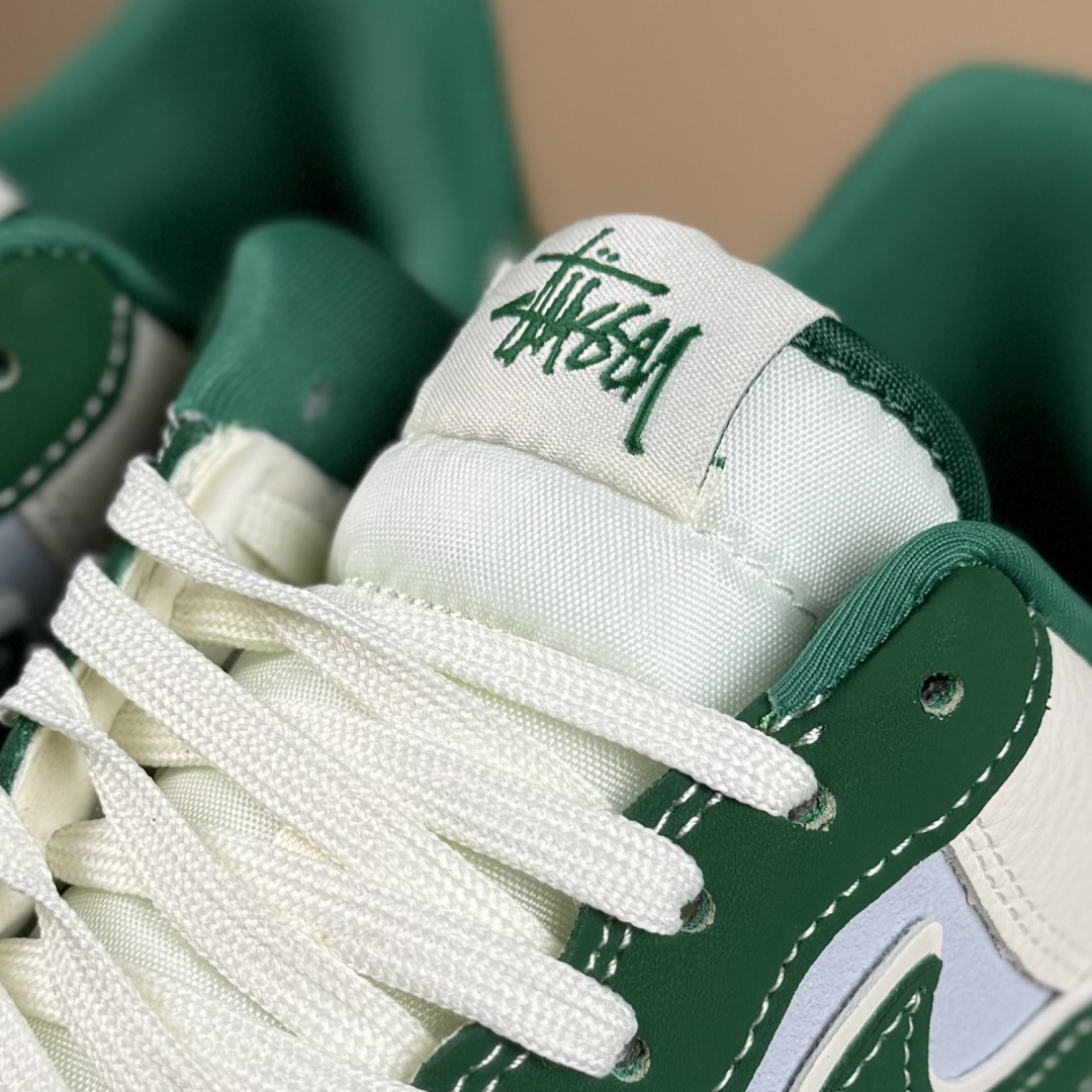 260 Nike Air Force 1'07 Low 斯图西联名 米绿勾 空军一号低帮休闲板鞋 DD1982-305