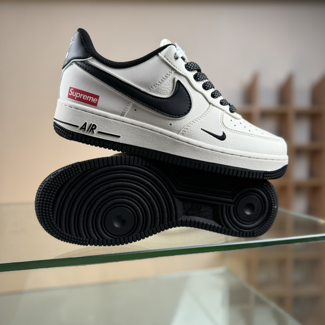 260 Nike Air Force 1'07 Low 联名 经典黑满天星 空军一号低帮休闲板鞋 JP8028-059