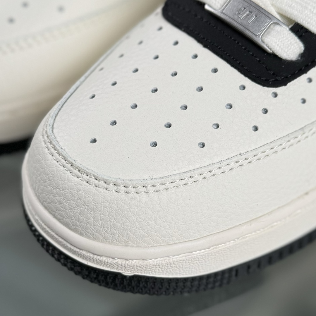 260 Nike Air Force 1'07 Low 巴黎世家联名 米白黑钩印刷 空军一号低帮休闲板鞋 XD2588-611