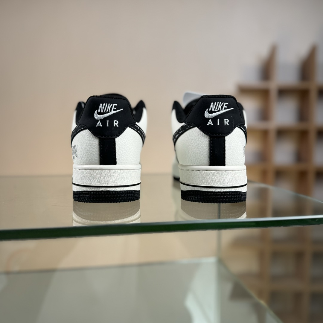 260 Nike Air Force 1'07 Low 巴黎世家联名 米白黑钩印刷 空军一号低帮休闲板鞋 XD2588-611