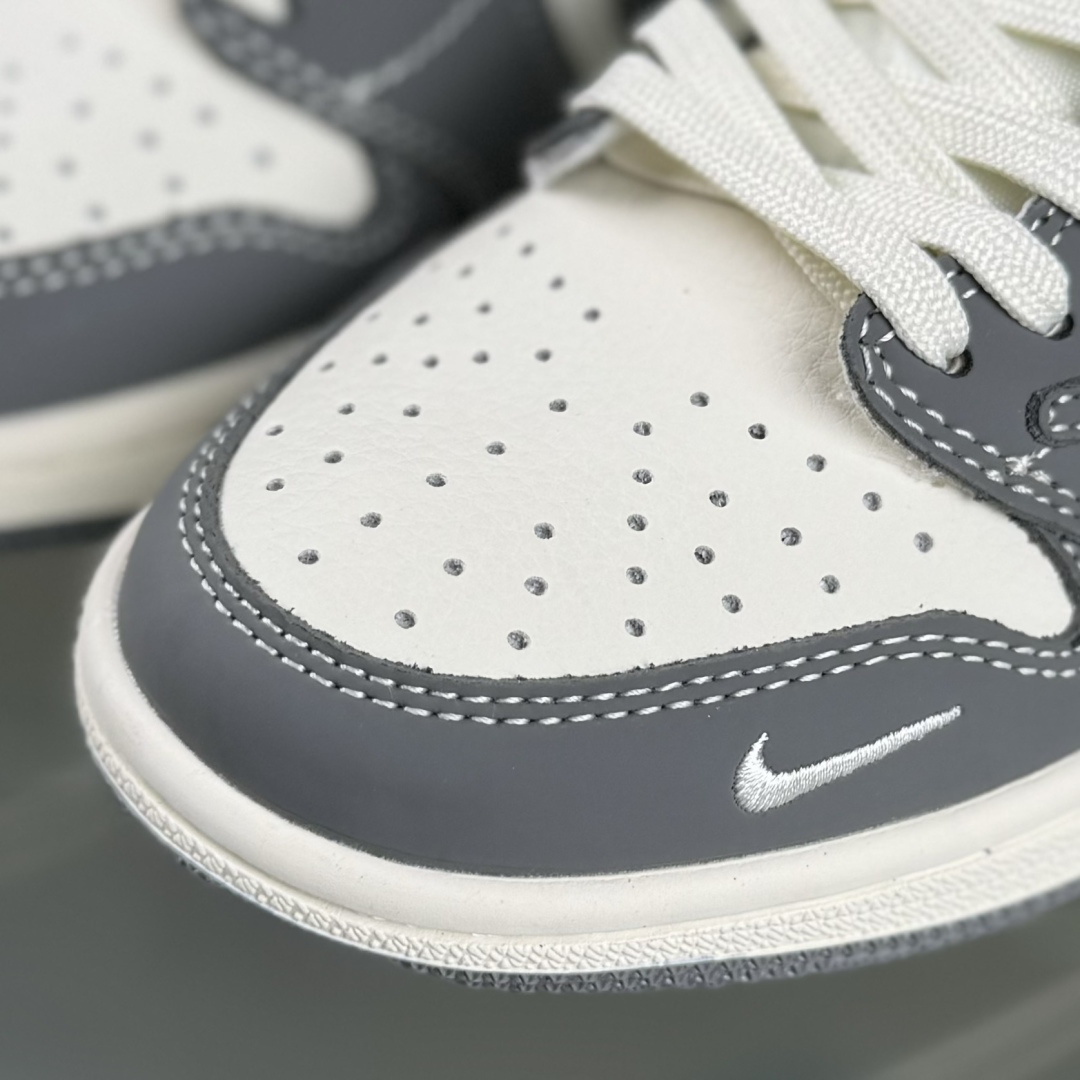 280 Travis Scott x Nike Air Jordan 1 Low x LABUBU Air Jordan 1 Low 反转灰白小勾拉布布倒钩 LD2028-055