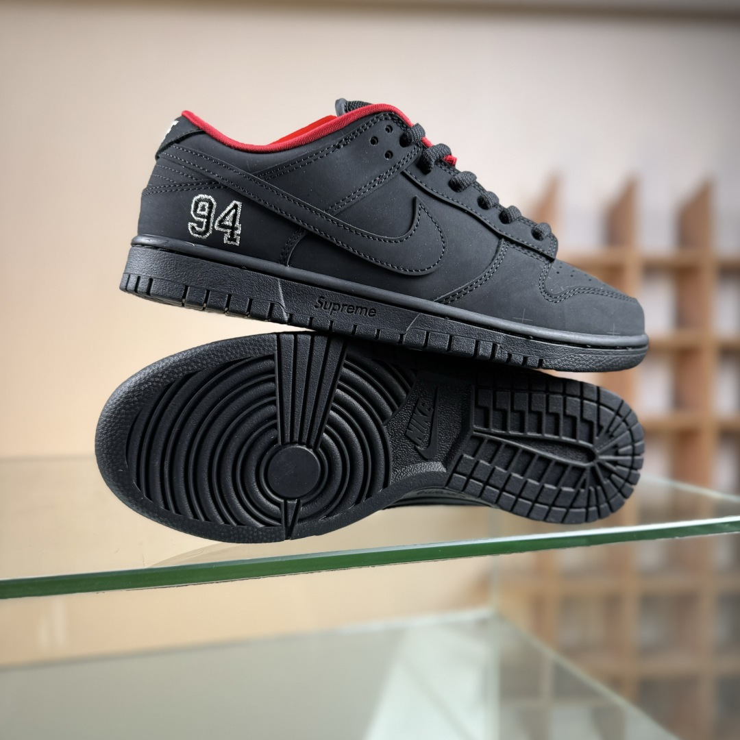 Nike Dunk SB DUNK LOW PRO QS x Supreme 黑红 HQ8487-001