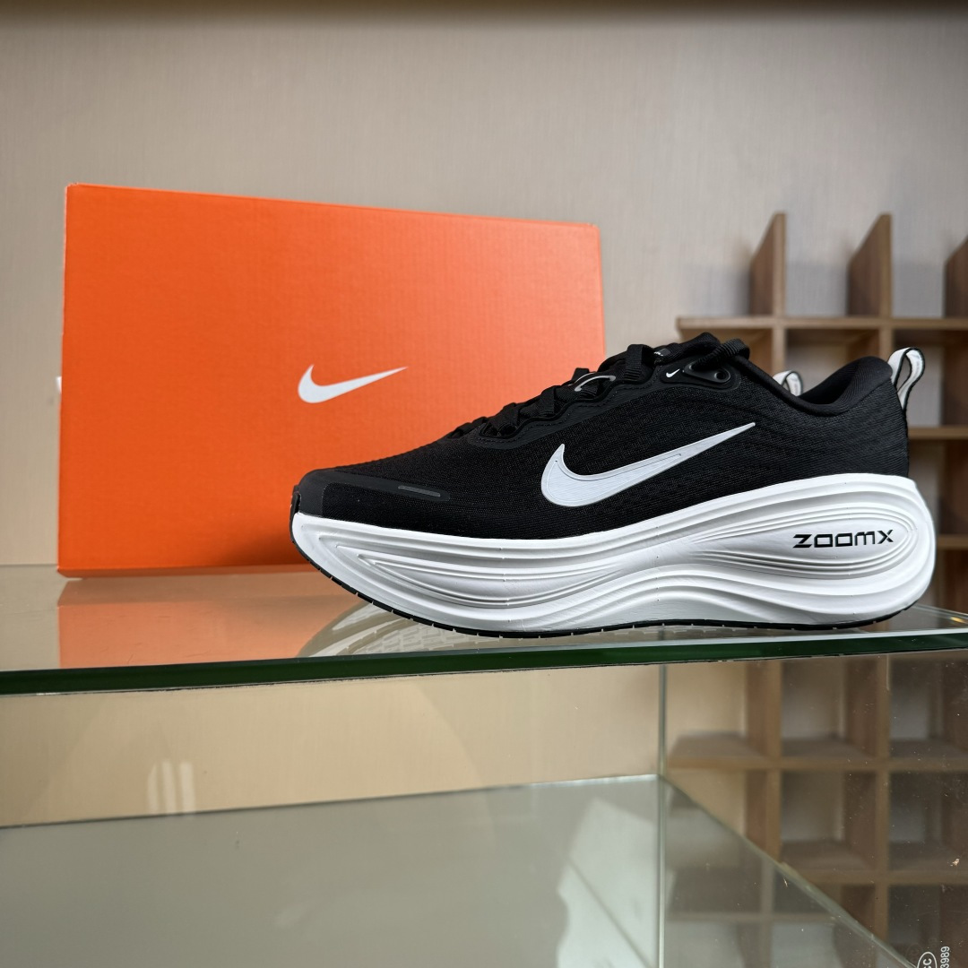 J版 Nike Air Zoom Vomero Plus 耐克网面厚底气垫跑鞋 HV8150-002-Top High Quatity Cheap Sneakers Fashion Clothing Clothes Bags handbags Shoes of all Brand wholesale With The best Quality And Beautiful Price from China Factory Chinese suppliers wholesaler seller J版 Nike Air Zoom Vomero Plus 耐克网面厚底气垫跑鞋 HV8150-002
