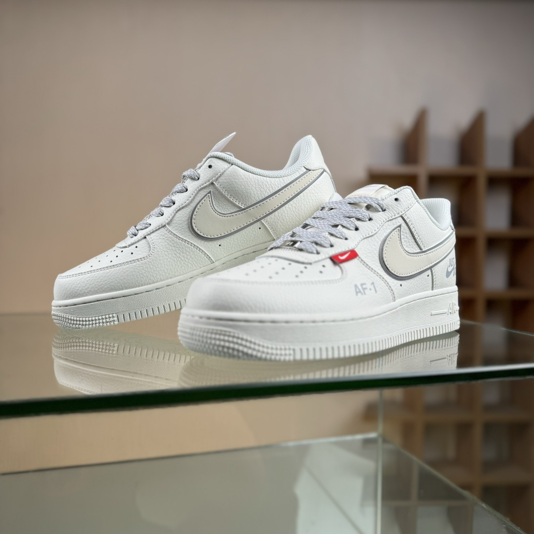 Nike Air Force 1'07 Low 红标 空军一号低帮休闲板鞋 CS5288-043 Nike Air Force 1'07 Low 红标 空军一号低帮休闲板鞋 CS5288-043