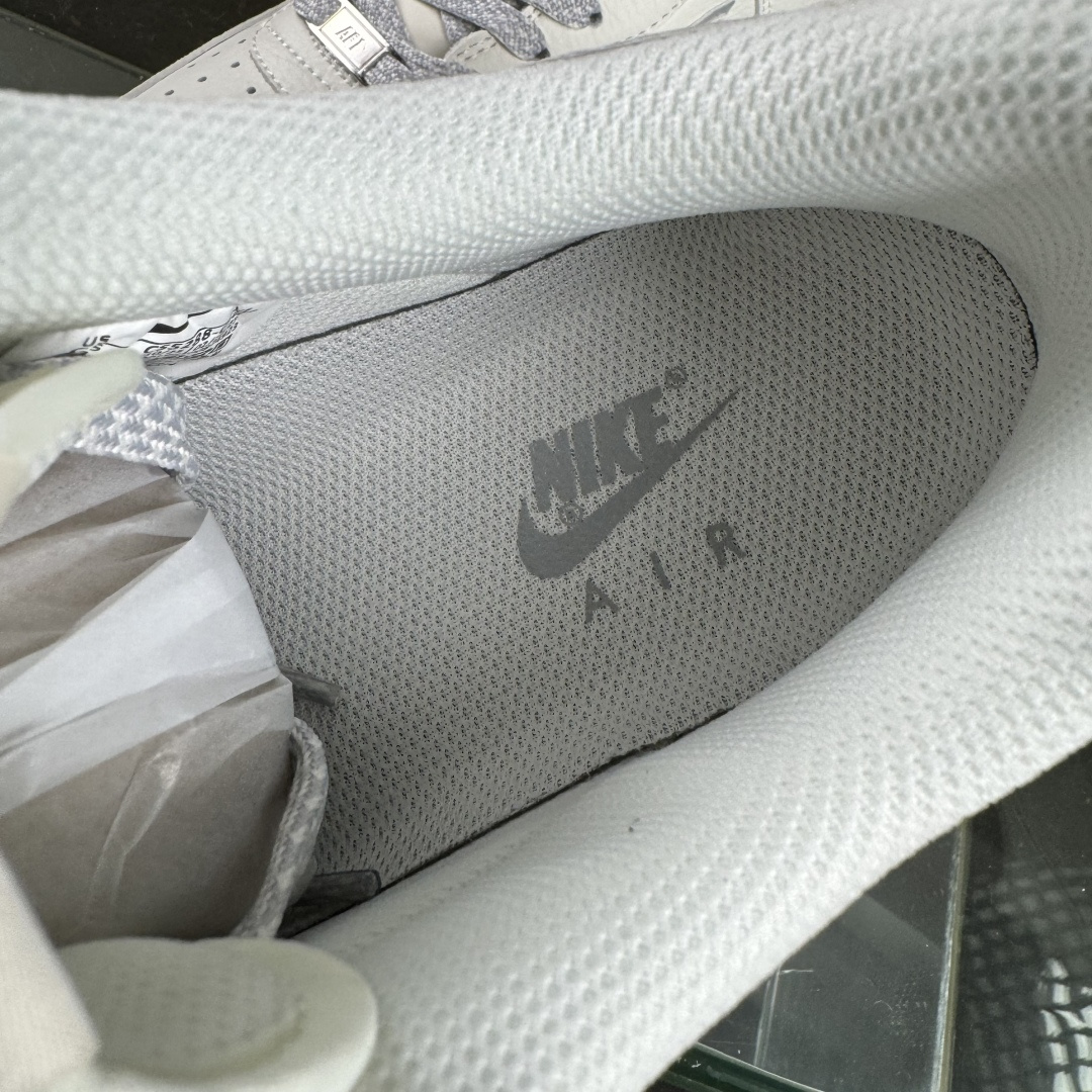 Nike Air Force 1'07 Low 红标 空军一号低帮休闲板鞋 CS5288-043 Nike Air Force 1'07 Low 红标 空军一号低帮休闲板鞋 CS5288-043