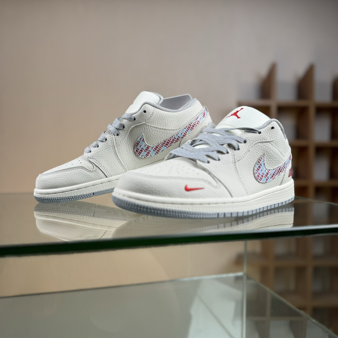 Nike Air Jordan 1 Low AJ1乔1低帮休闲板鞋 LR8888-014