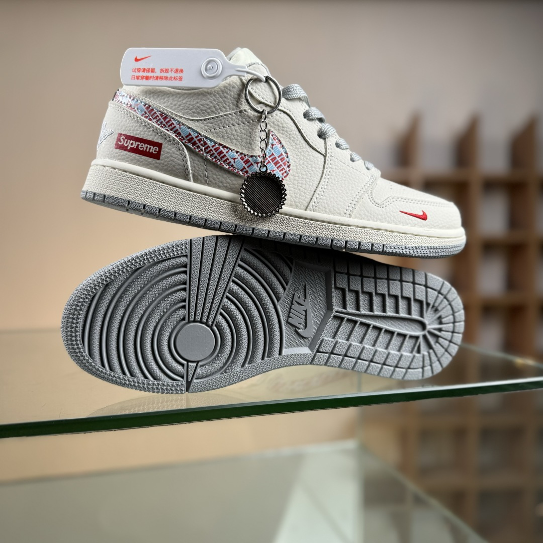 Nike Air Jordan 1 Low AJ1乔1低帮休闲板鞋 LR8888-014