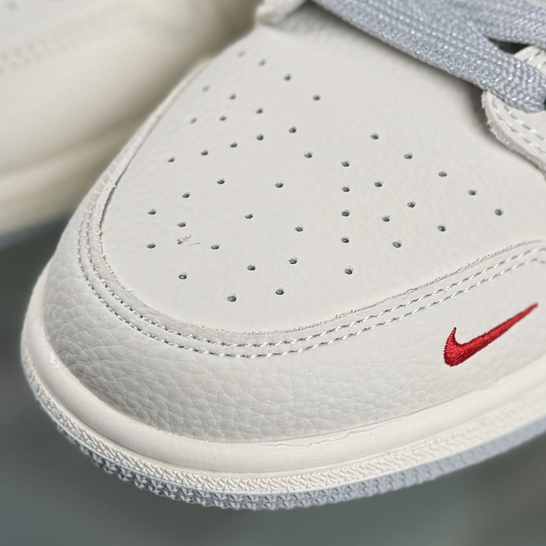 Nike Air Jordan 1 Low AJ1乔1低帮休闲板鞋 LR8888-014