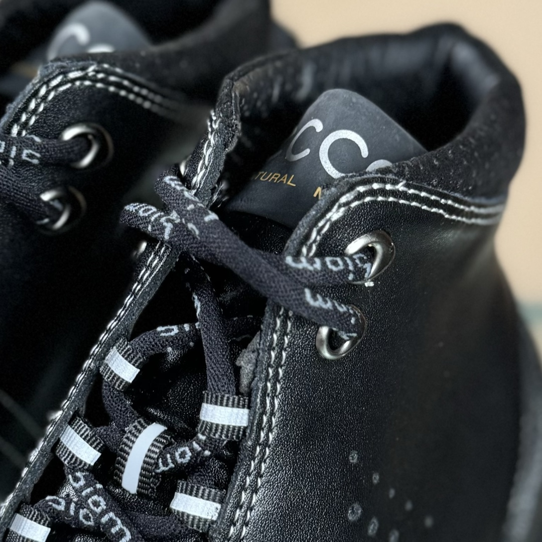 320 Ecco 爱步高帮 大经典 采用现代工艺品质融合 精选小牛皮面料 百搭休闲老爹鞋