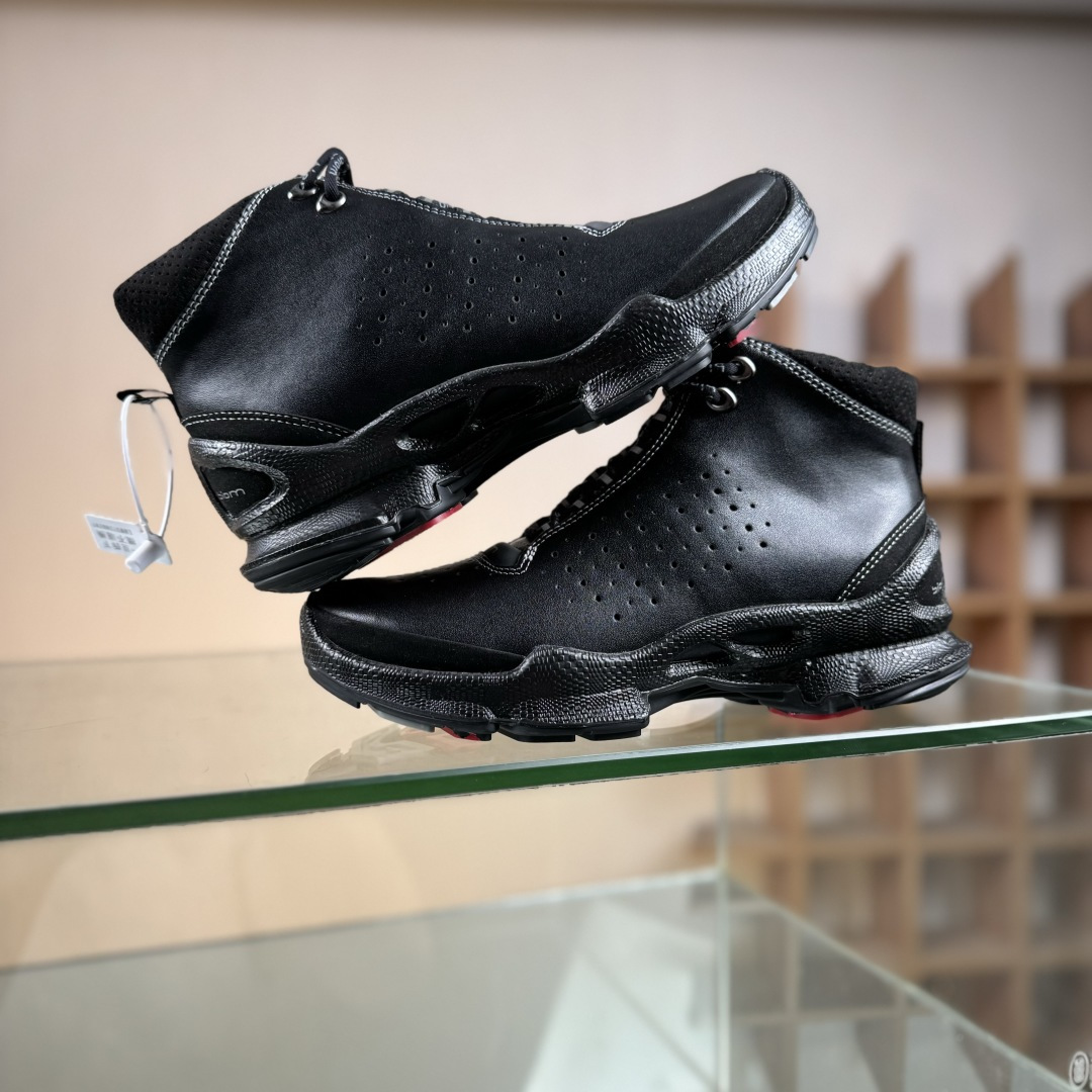 320 Ecco 爱步高帮 大经典 采用现代工艺品质融合 精选小牛皮面料 百搭休闲老爹鞋