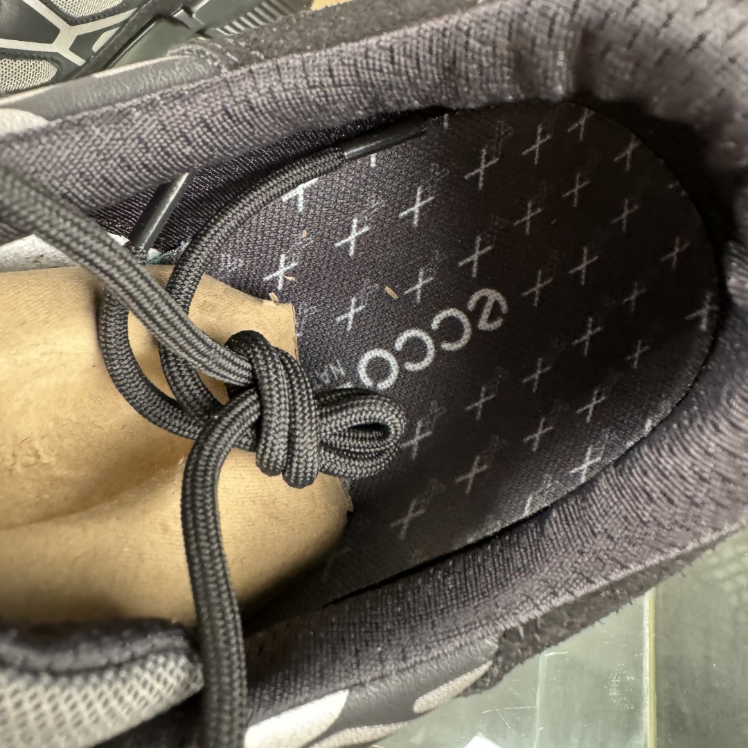 280 ECCO爱步首款户外防水男款运动鞋 透气休闲防滑跑步鞋