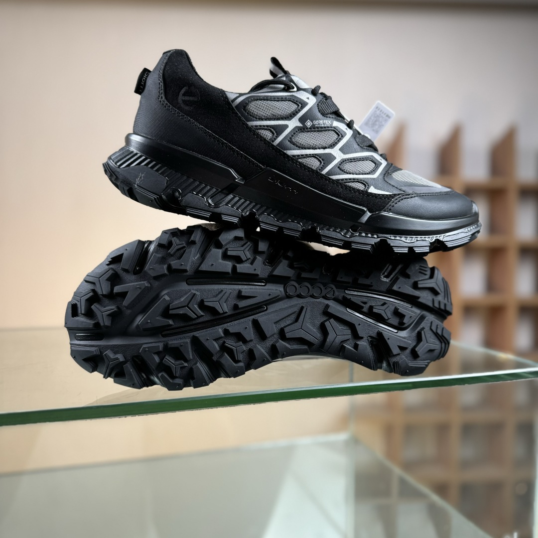 280 ECCO爱步首款户外防水男款运动鞋 透气休闲防滑跑步鞋