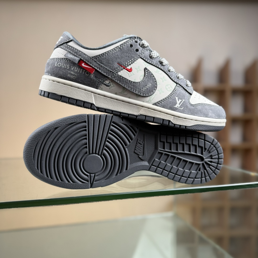 Nike SB Dunk Low 联名 灰猪八红标 周年高端定制 低帮休闲板鞋 CX5050-Y13-Top High Quatity Cheap Sneakers Fashion Clothing Clothes Bags handbags Shoes of all Brand wholesale With The best Quality And Beautiful Price from China Factory Chinese suppliers wholesaler seller Nike SB Dunk Low 联名 灰猪八红标 周年高端定制 低帮休闲板鞋 CX5050-Y13