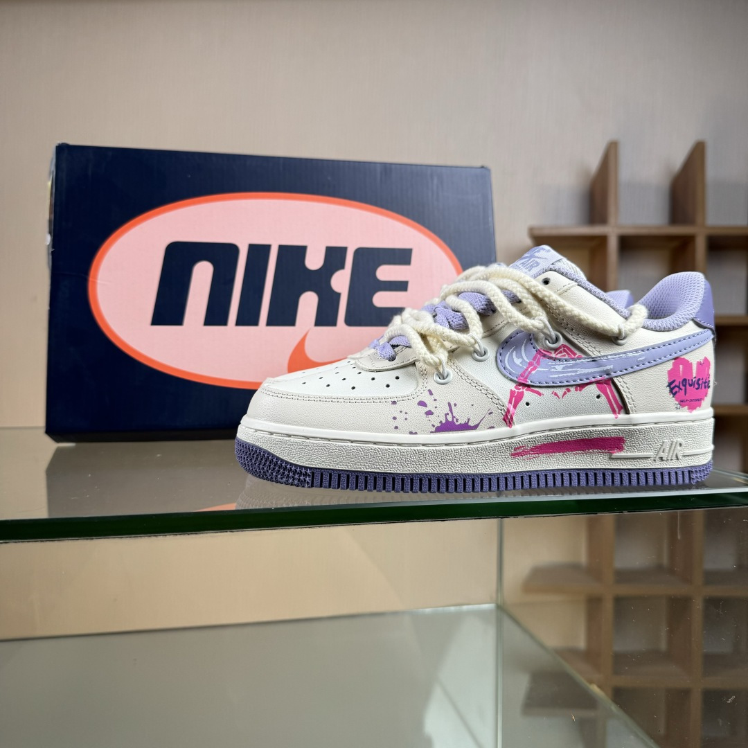 Nike Air Force 1'07 Low ”Confession” 手绘涂鸦 紫粉表白 空军一号低帮休闲板鞋 BD7701-220-Top High Quatity Cheap Sneakers Fashion Clothing Clothes Bags handbags Shoes of all Brand wholesale With The best Quality And Beautiful Price from China Factory Chinese suppliers wholesaler seller Nike Air Force 1'07 Low ”Confession” 手绘涂鸦 紫粉表白 空军一号低帮休闲板鞋 BD7701-220