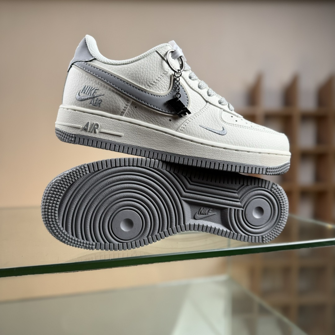 260 Nike Air Force 1'07 Low 耐克灰标 空军一号低帮休闲板鞋 CS5288-041