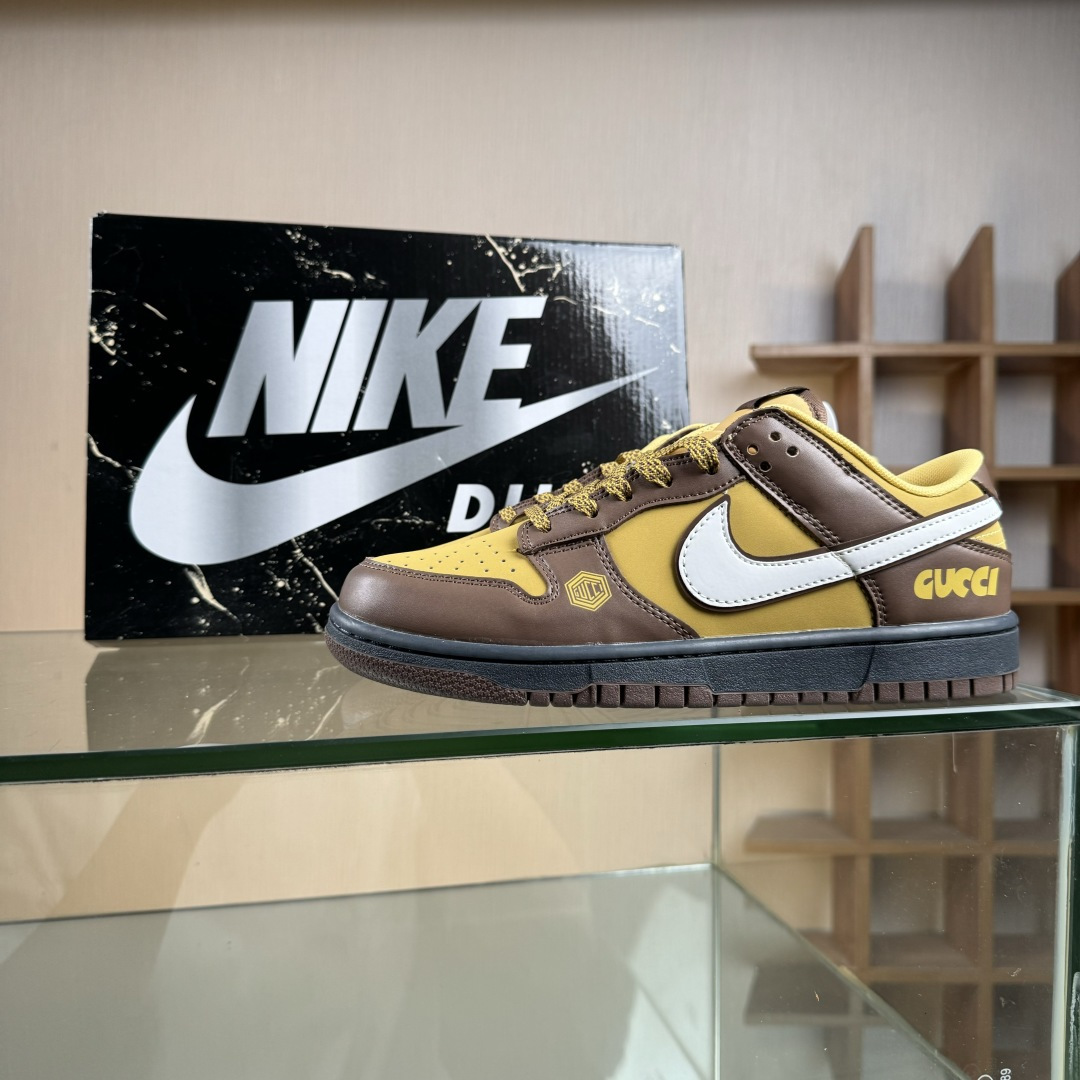 Nike SB Dunk Low x GUCCI 棕黄满天星 DJ1988-001-Top High Quatity Cheap Sneakers Fashion Clothing Clothes Bags handbags Shoes of all Brand wholesale With The best Quality And Beautiful Price from China Factory Chinese suppliers wholesaler seller Nike SB Dunk Low x GUCCI 棕黄满天星 DJ1988-001