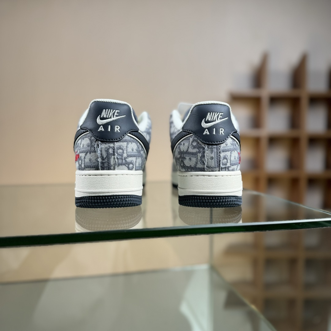 Nike Air Force 1'07 Low 迪奥联名 花纹米灰红 空军一号低帮休闲板鞋 MZ9588-807