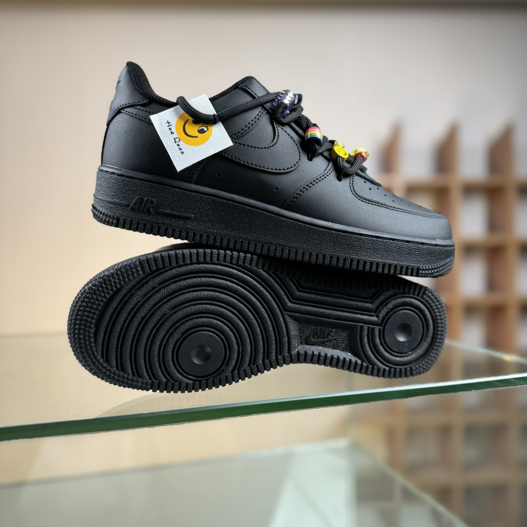 Nike Air Force 1'07 Low 空军一号低帮休闲板鞋 FQ5296-101 Nike Air Force 1'07 Low 空军一号低帮休闲板鞋 FQ5296-101