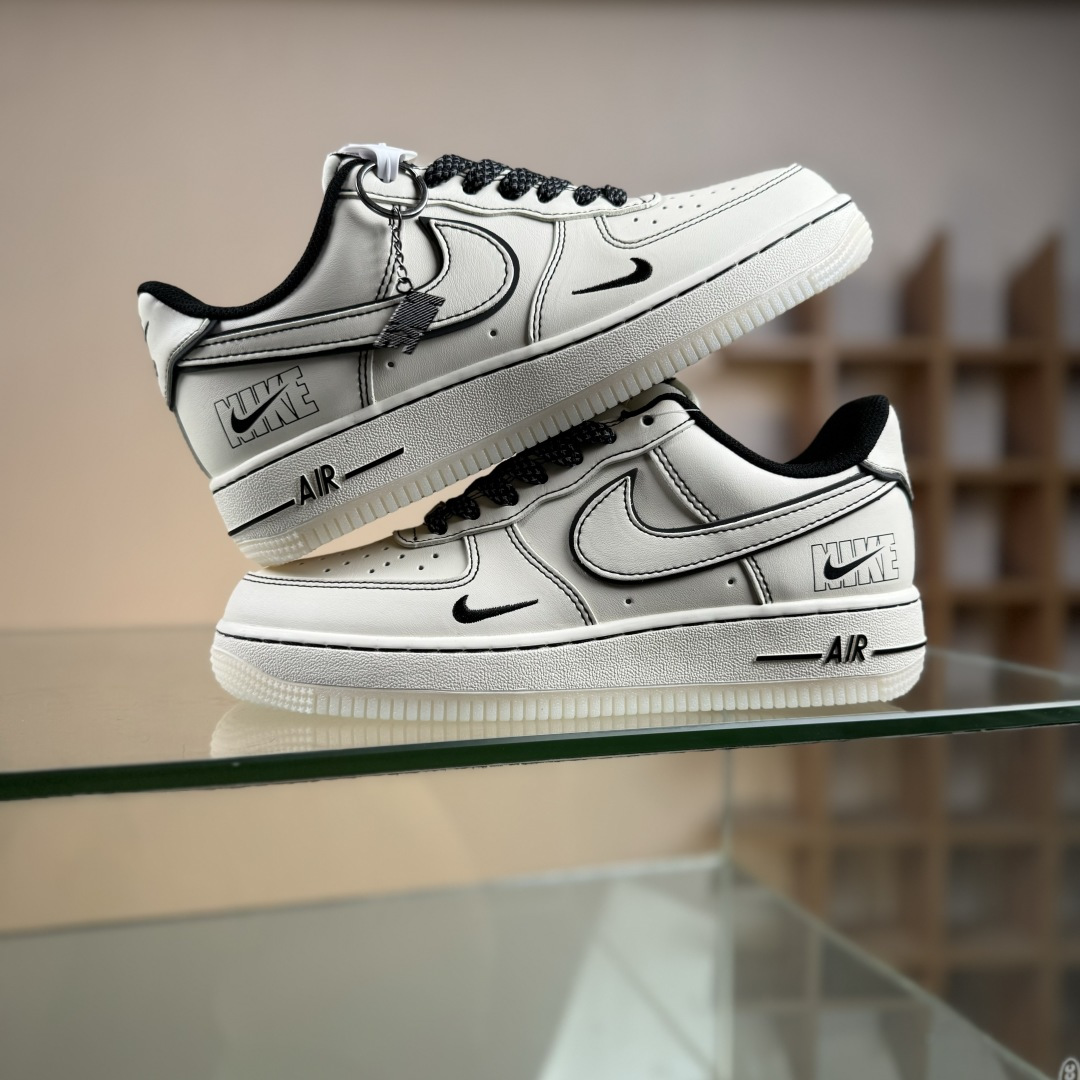 Nike Air Force 1'07 Low 米黑兔八哥水晶底 空军一号低帮休闲板鞋 SM6668-115 Nike Air Force 1'07 Low 米黑兔八哥水晶底 空军一号低帮休闲板鞋 SM6668-115