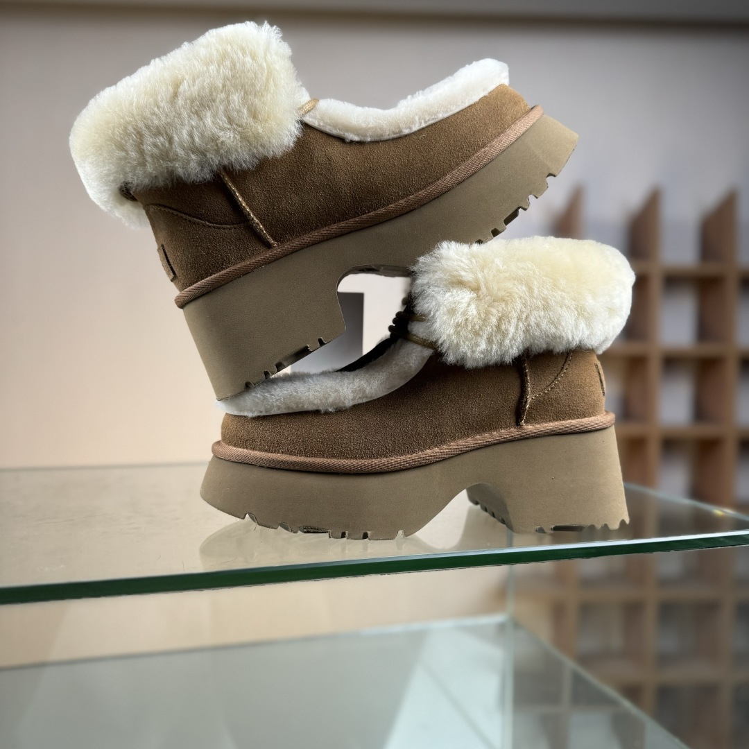 350 25新款UGG 埃斯米 6cm增高 牛剖层革 时尚舒适 及踝 雪地靴