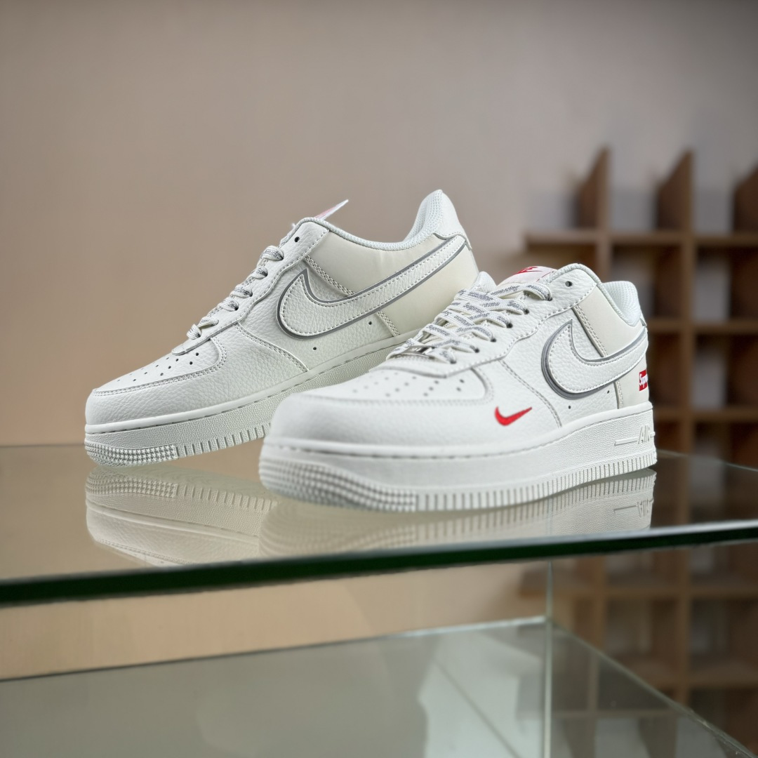 Nike Air Force 1'07 Low Supreme联名 米白小红勾 空军一号低帮休闲板鞋 CS5288-052