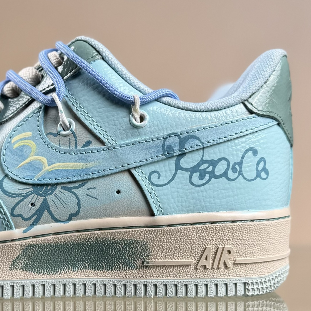 Nike Air Force 1'07 Low 手绘涂鸦 青空花屿 空军一号低帮休闲板鞋 KS6968-777