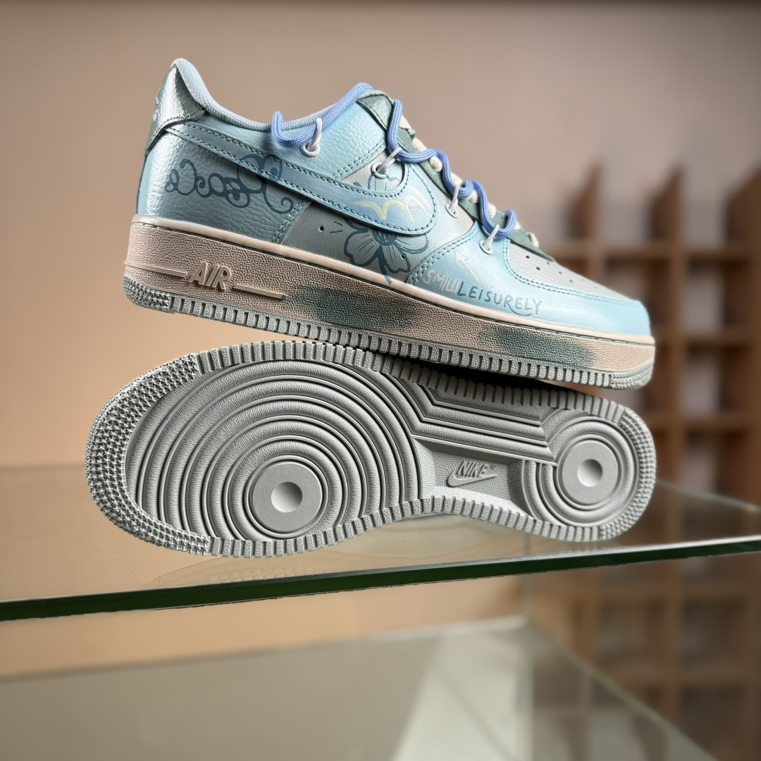 Nike Air Force 1'07 Low 手绘涂鸦 青空花屿 空军一号低帮休闲板鞋 KS6968-777