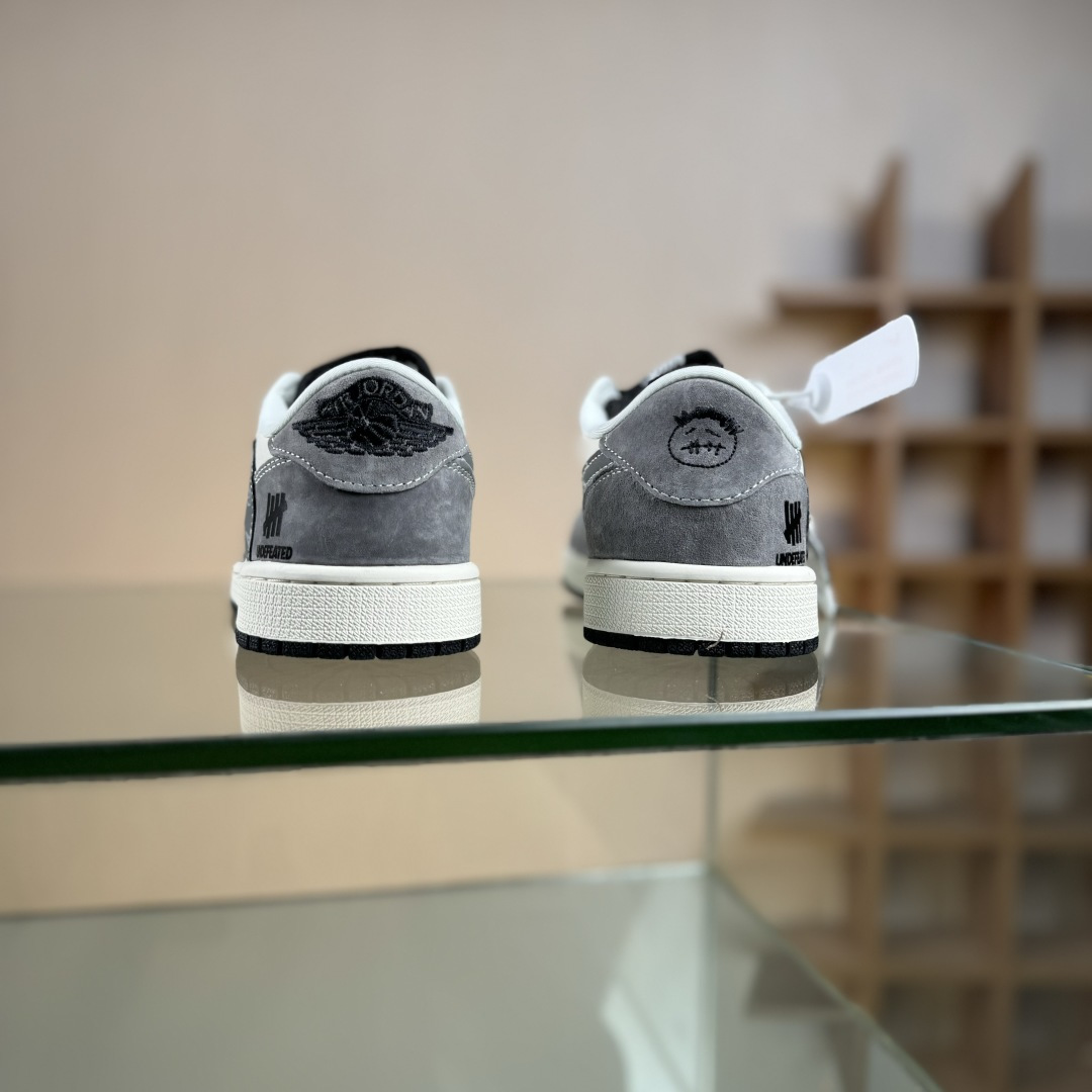Travis Scott x Fragment Design x Air Jordan 1 Low SP AJ1 乔1UN联名 猪八米灰多勾 低帮文化休闲板鞋 DD7866-116