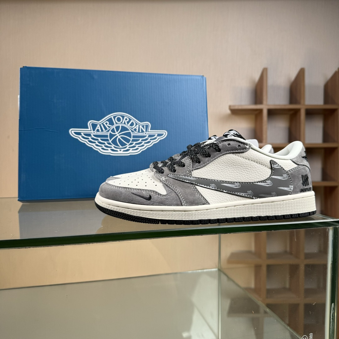 Travis Scott x Fragment Design x Air Jordan 1 Low SP AJ1 乔1UN联名 猪八米灰多勾 低帮文化休闲板鞋 DD7866-116