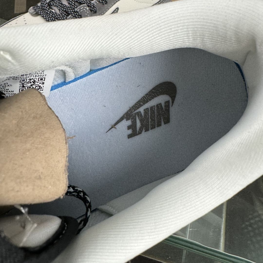 Travis Scott x Fragment Design x Air Jordan 1 Low SP AJ1 乔1UN联名 猪八米灰多勾 低帮文化休闲板鞋 DD7866-116