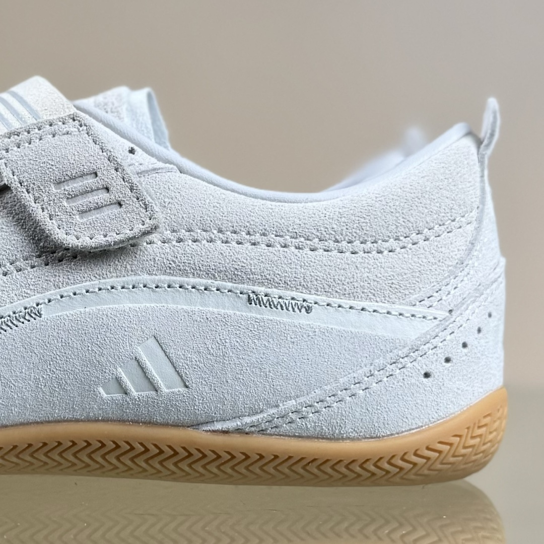 190 ADIDAS URBAN REVERIE 舒适百搭 耐磨低帮 阿迪达斯 生活休闲鞋 JS0151