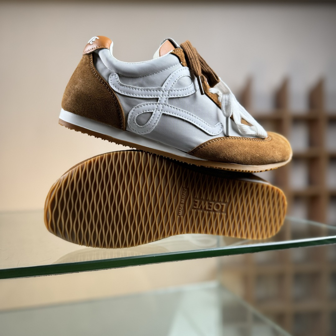 220 罗意威Loewe Ballet Runner 1.0 Sneakers 芭蕾舞2.0系列阿甘复古风德训薄底百搭休闲运动鞋