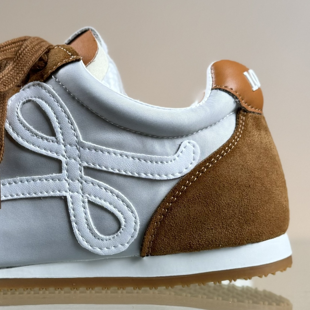 220 罗意威Loewe Ballet Runner 1.0 Sneakers 芭蕾舞2.0系列阿甘复古风德训薄底百搭休闲运动鞋