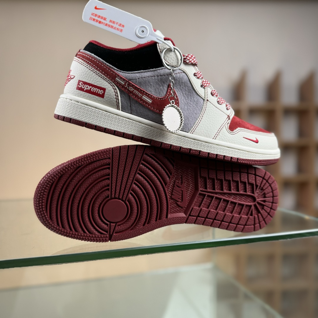 Air Jordan 1 Low AJ1 乔1联名 灰红猪八 高端定制 低帮复古篮球鞋 LD8888-007 Air Jordan 1 Low AJ1 乔1联名 灰红猪八 高端定制 低帮复古篮球鞋 LD8888-007