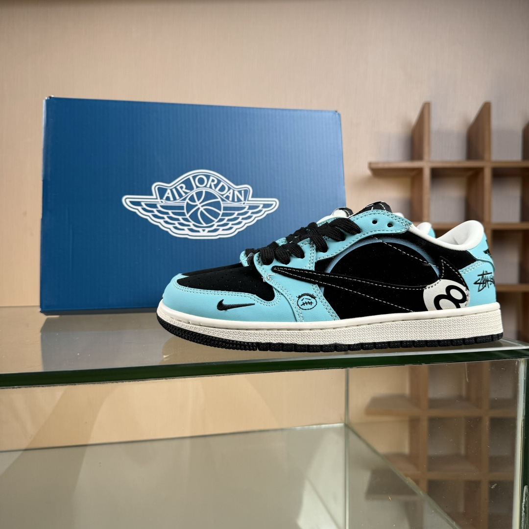 Travis Scott x Fragment Design x Air Jordan 1 Low SP AJ1 乔1UN联名 猪八蓝黑多勾 低帮文化休闲板鞋 DD7866-103 Travis Scott x Fragment Design x Air Jordan 1 Low SP AJ1 乔1UN联名 猪八蓝黑多勾 低帮文化休闲板鞋 DD7866-103