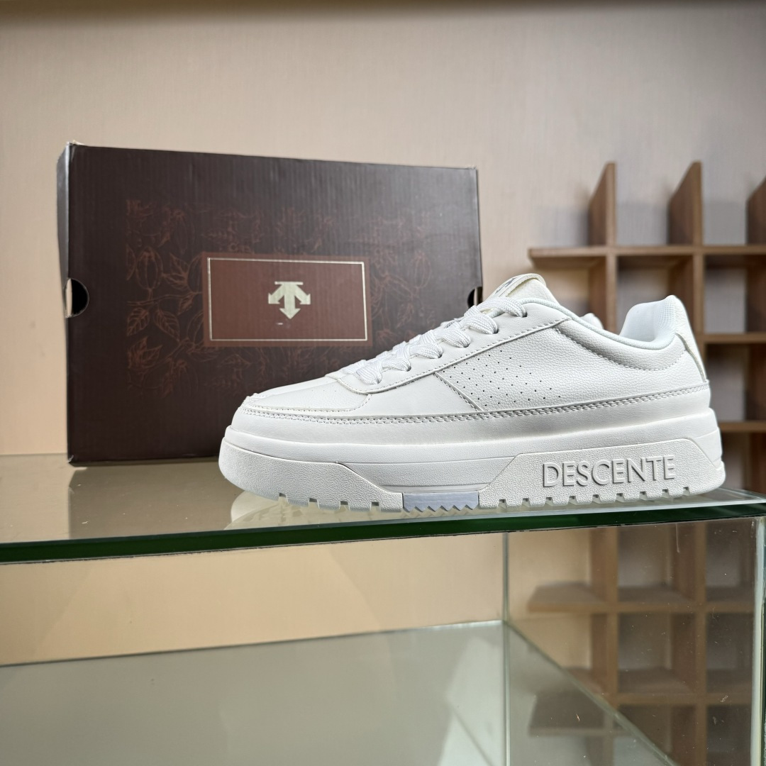 300 迪桑特DE:BOARD 运动舒适 低帮休闲鞋 D4432LSN34