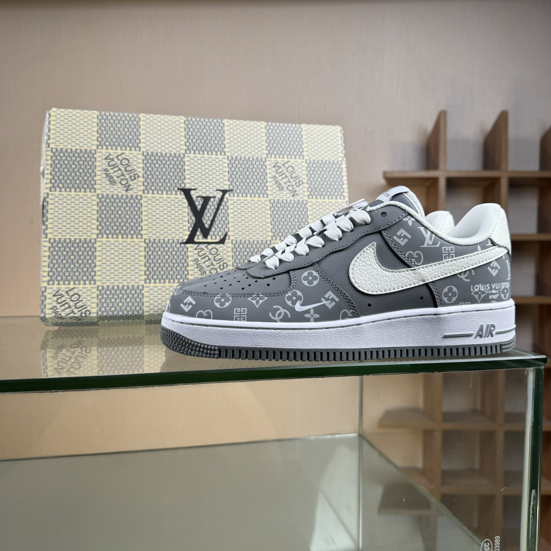 Nike Air Force 1'07 Low 联名 灰白印花 空军一号低帮休闲板鞋 NH0601-575
