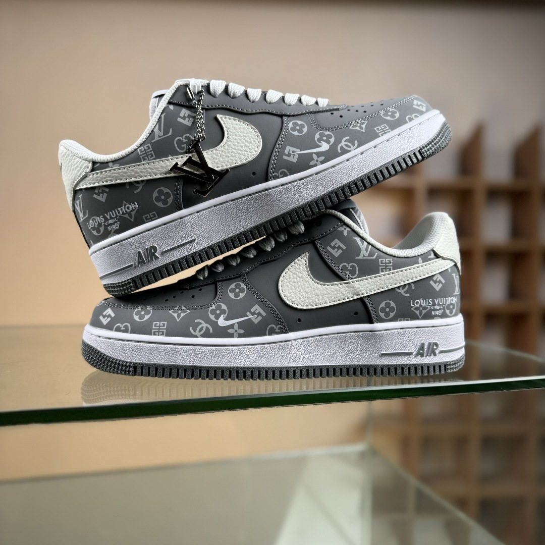 Nike Air Force 1'07 Low 联名 灰白印花 空军一号低帮休闲板鞋 NH0601-575
