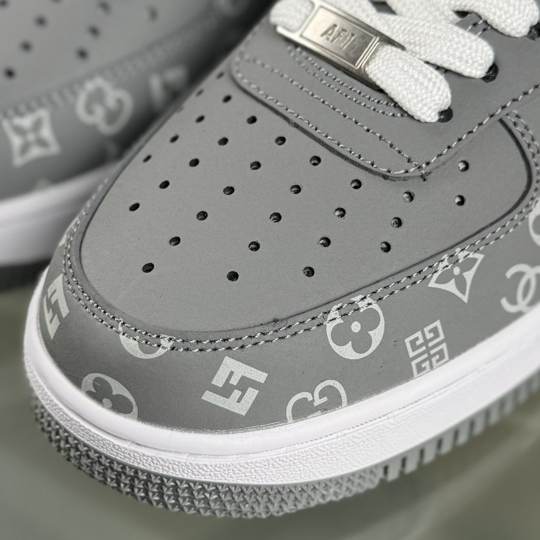 Nike Air Force 1'07 Low 联名 灰白印花 空军一号低帮休闲板鞋 NH0601-575