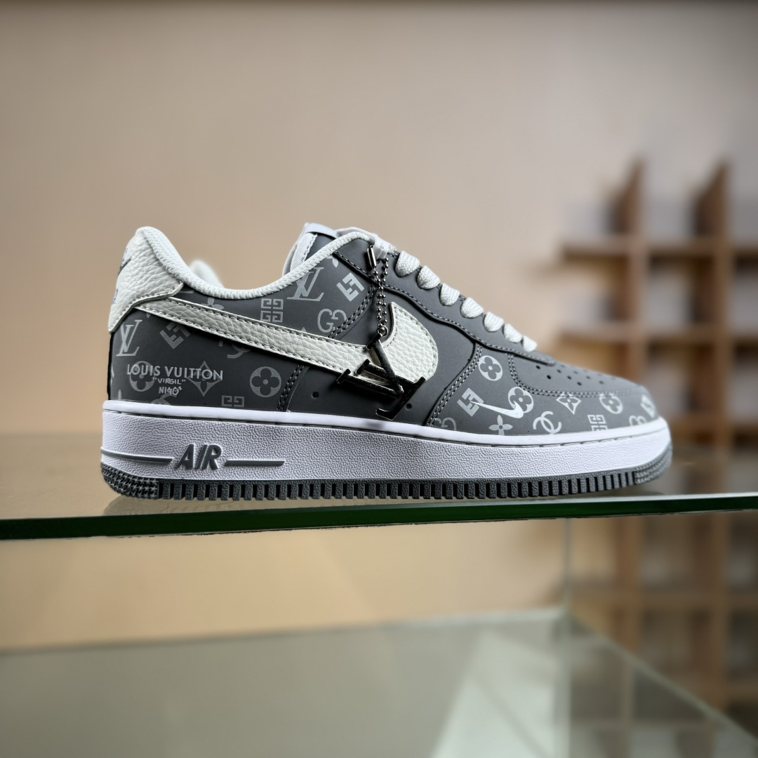 Nike Air Force 1’07 Low 联名 灰白印花 空军一号低帮休闲板鞋 NH0601-575