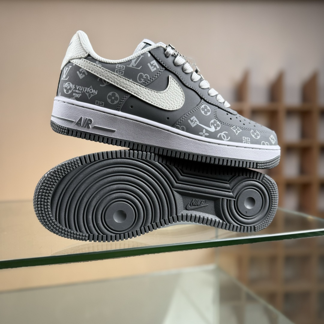 Nike Air Force 1'07 Low 联名 灰白印花 空军一号低帮休闲板鞋 NH0601-575