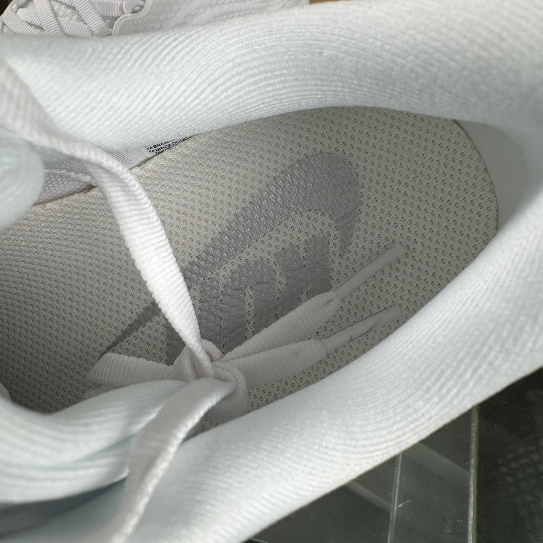 J版 Nike Air Zoom Vomero Plus 耐克网面厚底气垫跑鞋 HV8150-102