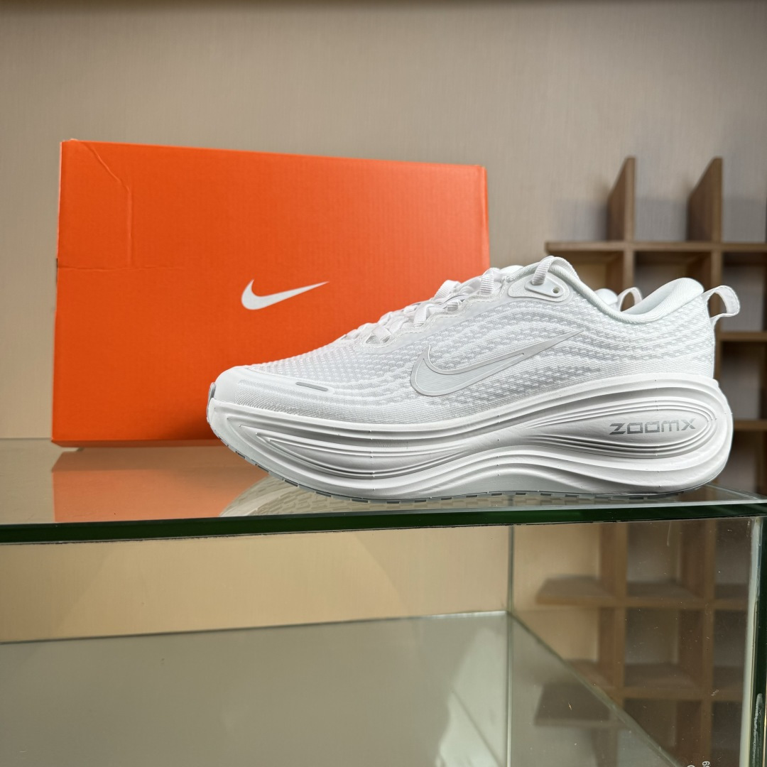 J版 Nike Air Zoom Vomero Plus 耐克网面厚底气垫跑鞋 HV8150-102