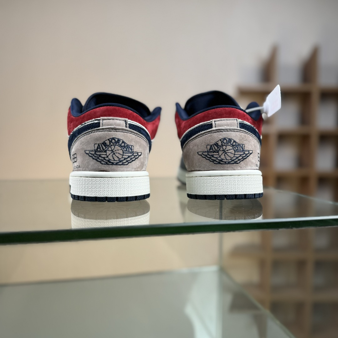 280 Nike Jordan Air Jordan 1 x 巴黎联名 猪八蓝勾乔1休闲低帮 QG1988-008