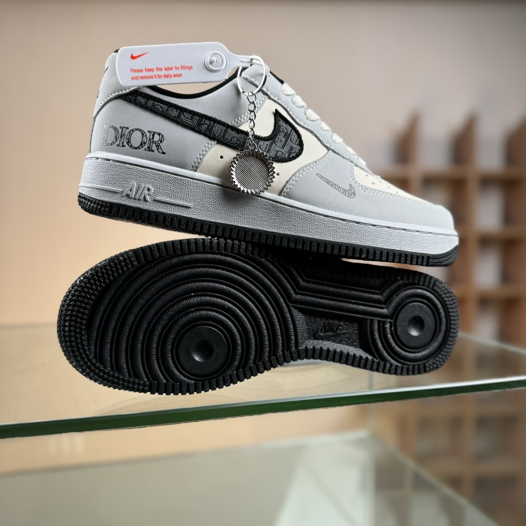 Nike Air Force 1 '07 Low “迪奥联名——花纹米灰黑”空军一号 高端定制 低帮 运动鞋 BK0188-081